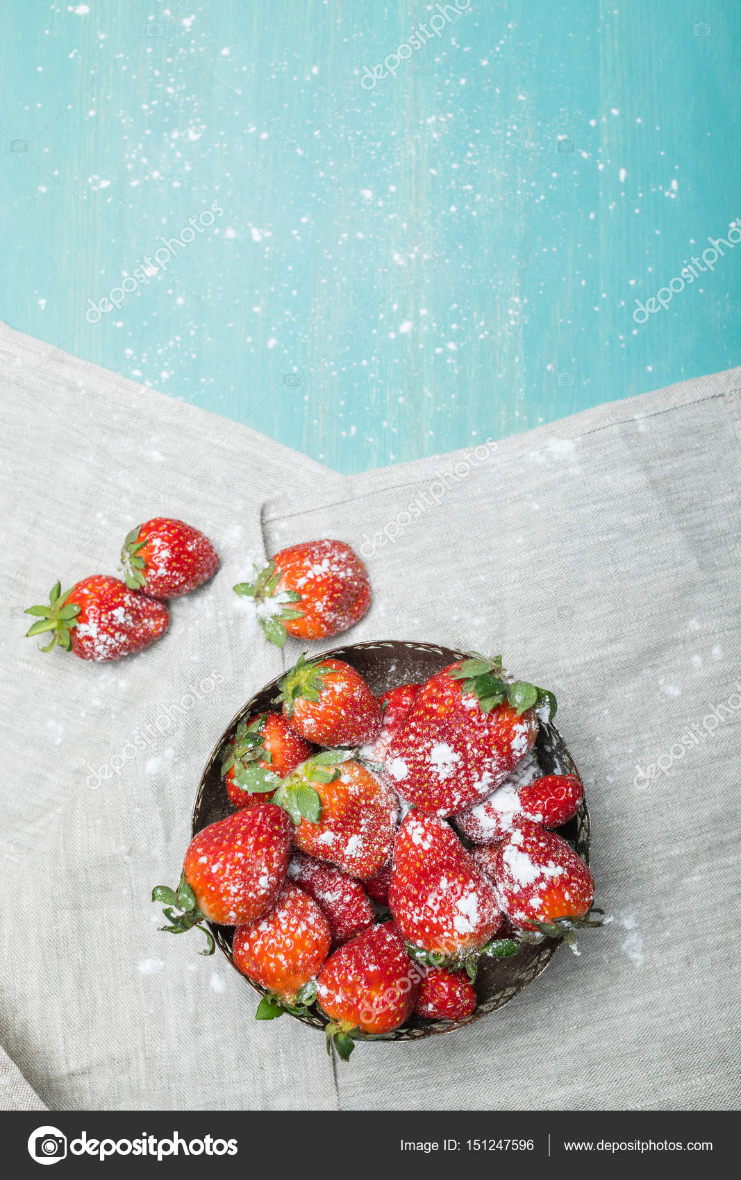 Strawberries with powdered sugar Stock Photo by ©K.Klimenko 151247596