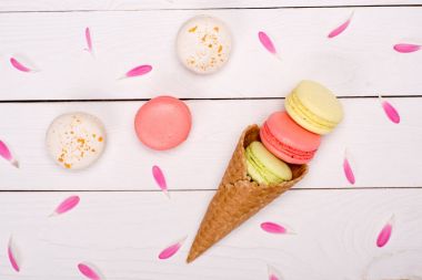 El yapımı taze macarons gözleme koni