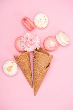 Taze macarons gözleme koni içinde