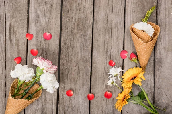 Fleurs en cônes de sucre — Photo de stock