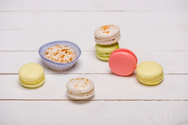 Vielfalt an frischen Macarons — Stockfoto