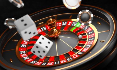 Kumarhane geçmişi. Siyah arka planda lüks kumarhane ruleti. Çevrimiçi kumarhane teması. Top, fiş ve zarla yakın plan beyaz kumarhane ruleti. Poker masası. 3d resimleme