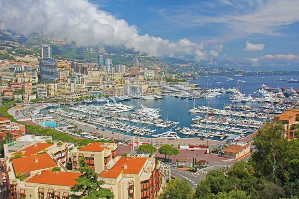 Puerto de Mónaco, Francia. El rastro de la fórmula 1 — Foto de Stock