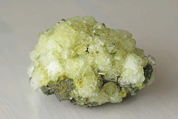 Sulfur Mineral. Yellow Crystals of Mineral Sulfur — Stock Photo, Image