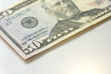 50 dolar bir not ile. 50 dolar