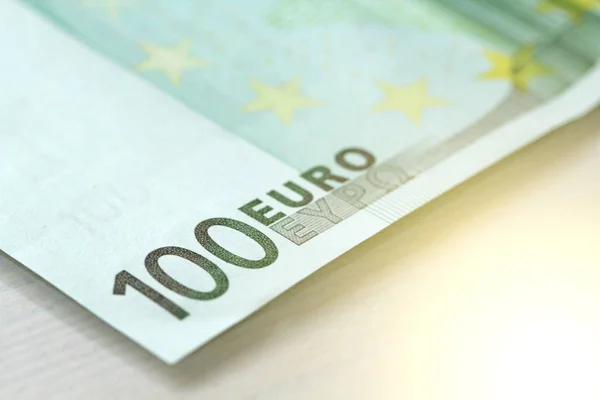 Sto EUR s jednou poznámkou. 100 euro — Stock fotografie