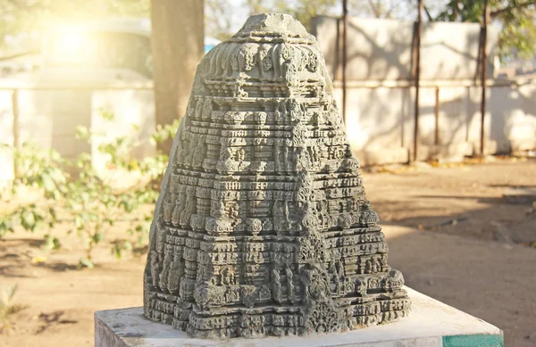 Templo Virupaksha no museu ao ar livre, o layout. Hampi, Índia. Escultura de pedra . — Fotografia de Stock