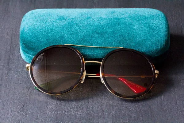 Moscou Russie Mai 2020 Les Lunettes Soleil Gucci Sont Une — Photo