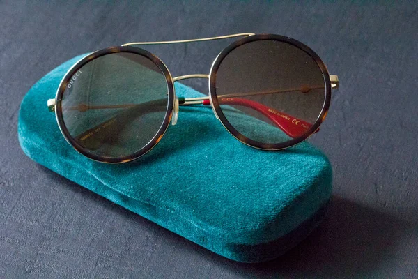 Moscú Rusia Mayo 2020 Las Gafas Sol Gucci Son Una — Foto de Stock