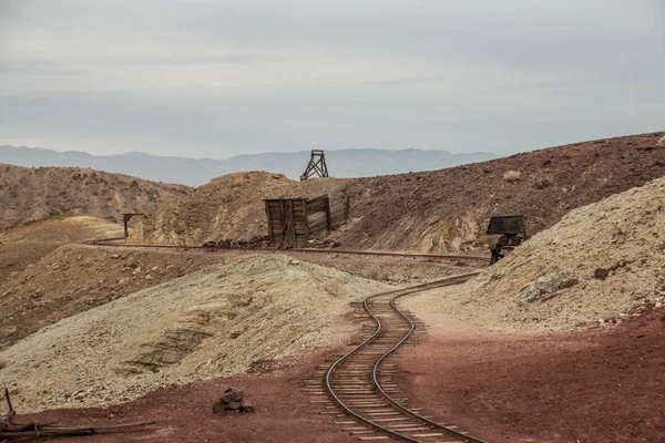 Ferrovie nella città fantasma di Calico nella contea di san bernardino negli Stati Uniti — Foto Stock