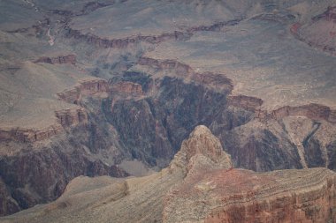 Büyük Kanyon Güney rim bölümünden üzerinde göster