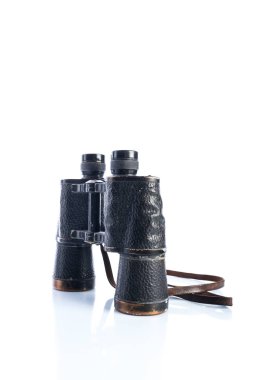 Beyaz arka plan, yansımalar ve gölgeler, Sovyet dürbün İkinci Dünya Savaşı eski vintage dürbün