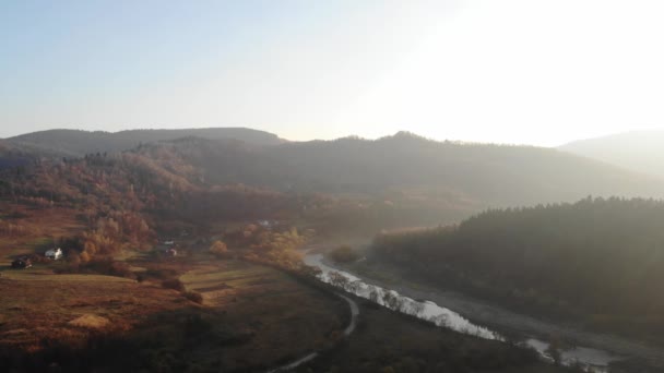 Čerstvé Ráno Příroda Východ Slunce Prohledejte Údolí Mezi Horami Letecký — Stock video