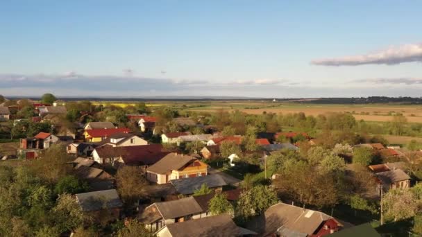 Vue Aérienne Par Drone Colonie Campagne Cabanes Environnement Vert Dans — Video
