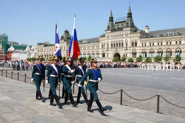 Moskwa, Rosja, 26 maja 2007. Rosyjski scena: rozwód gwardii konnej w Moskwie na placu czerwonym — Zdjęcie stockowe