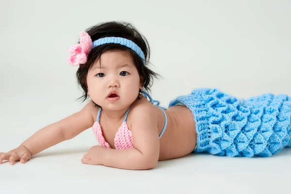 Lindo asiático chino bebé chica — Foto de Stock