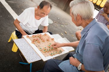 Çinli erkekler açık satranç