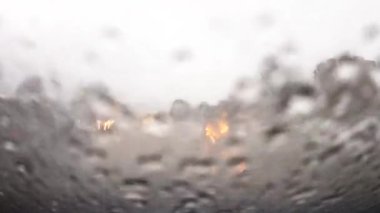 Brooklyn'de Belt Parkway üzerinde kış fırtına Stella sırasında sürüş