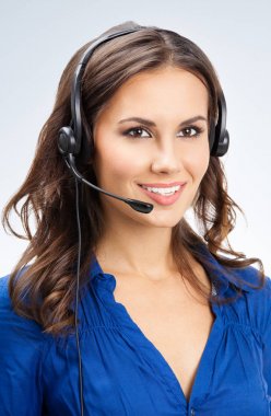 Destek telefonu operatörü kulaklık