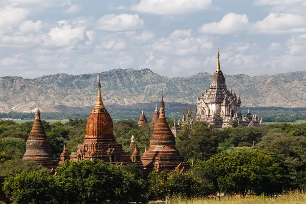 Złote pagody Bagan — Zdjęcie stockowe
