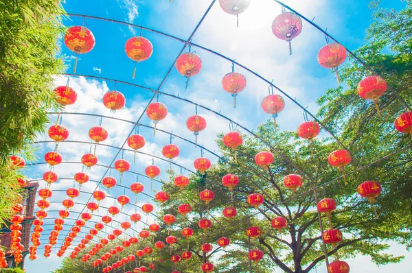 Red Chinese lanterns — Stock Photo, Image