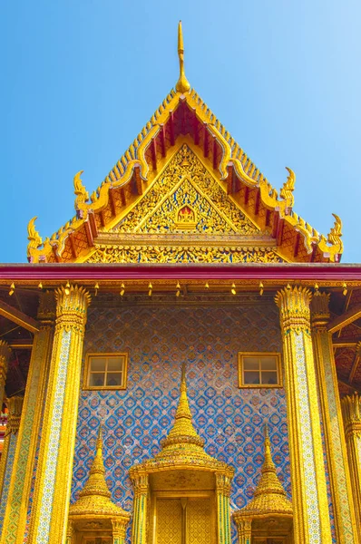 Wat Phra Kaew, Temple of the Emerald Buddha at Royal Grand Palac — Stock Photo, Image