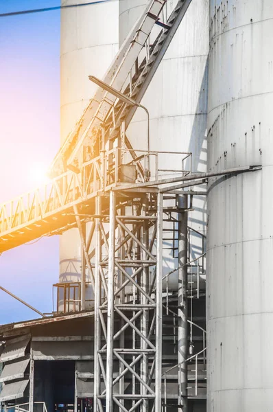 Industrial view at oil refinery plant form industry zone — Stock Photo, Image