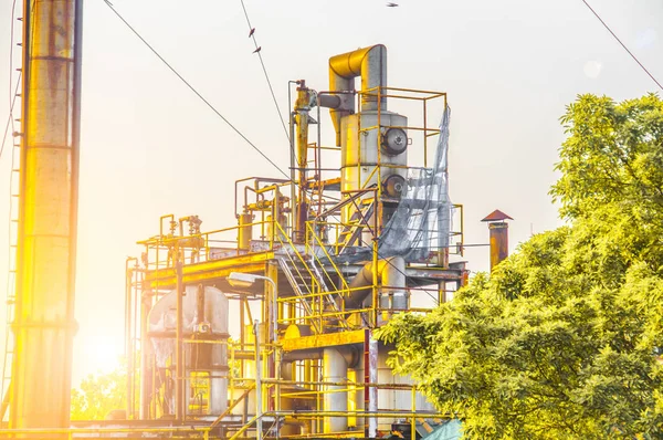 Vista industrial na refinaria de petróleo forma zona industrial — Fotografia de Stock