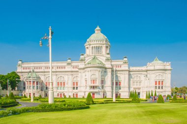 ananta samakhom taht Salonu 