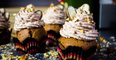 Tavşan kulakları cupcake