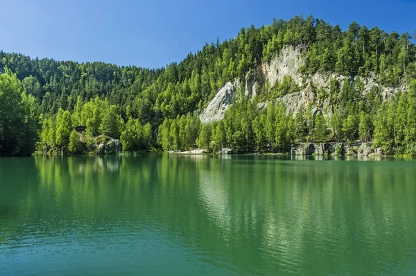 Danau di bebatuan Adrspach-Teplice — Stok Foto