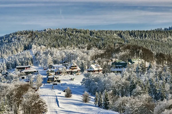  Kış dağ manzarası Pustevny-Beskydy