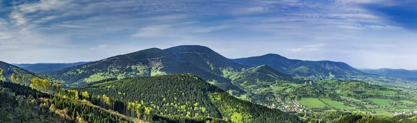 Panorama Beskydy montanhas — Fotografia de Stock