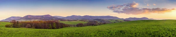 Panoramik manzaralarını sunan kırsal — Stok fotoğraf