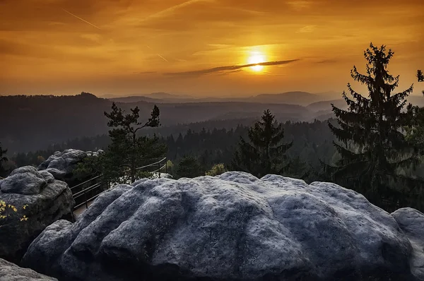 Pozůstatky hradu Saunstejn — Stock fotografie