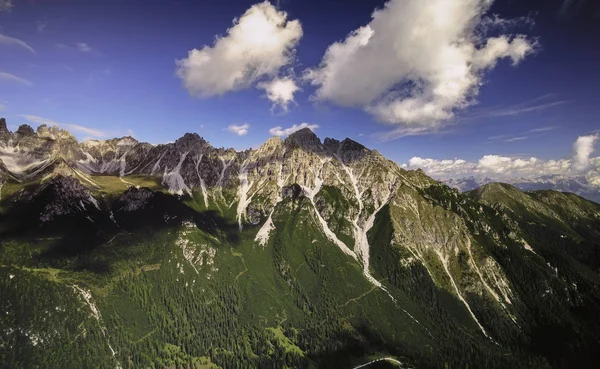 Dağ eyerinden manzara Kreuzjoch — Stok fotoğraf