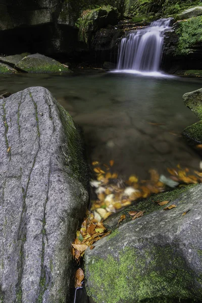 Autumn waterfalls with stones — Stock Photo, Image