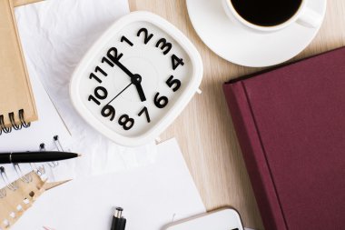 Dağınık office masaüstü