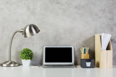 boş dizüstü bilgisayar