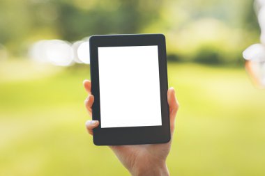 El holding beyaz tablet