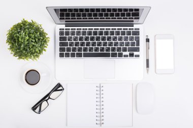 Office Masaüstü not defteri ve teknoloji ile