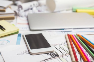 Dağınık office masaüstü Smartphone
