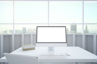 Beyaz bilgisayar masaüstü