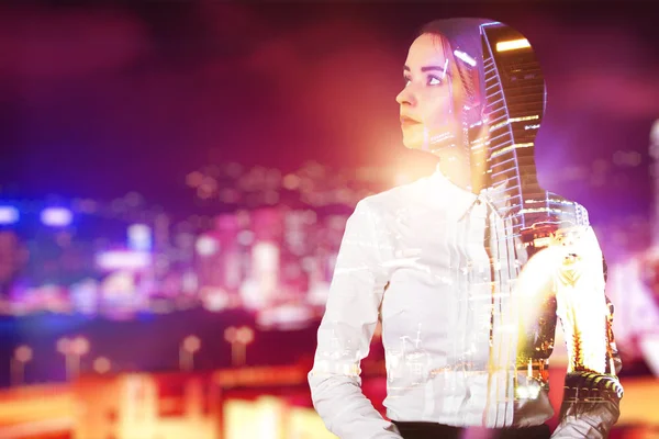 Kvinna på ljusa staden bakgrund — Stockfoto