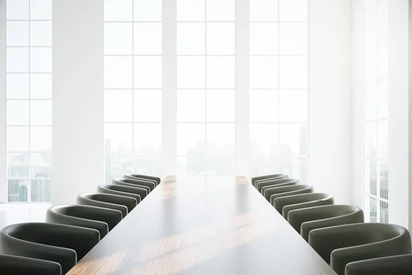 Table de conférence en bois — Photo