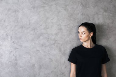 Beyaz kız portresi yan