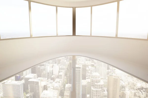 Ip bewakingscamera wordt gewezen bij het raam met uitzicht op de stad. 3D-rendering — Stockfoto