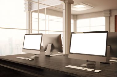 Office ile beyaz bilgisayar coworking