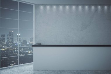 Resepsiyon Masası ve gece şehir manzaralı