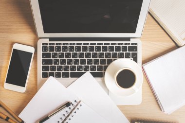 Ofis Masaları araçları ile